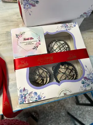 Pack of 4 cupcakes