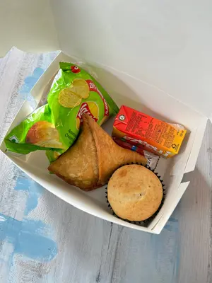 Snacks box 4