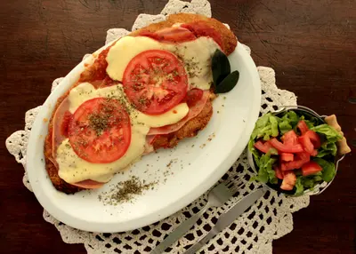 Milanesa de ternera Napolitana con guarnición (Elige una guarnición sin precio)