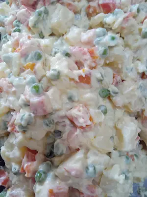 Ensalada Rusa chica.