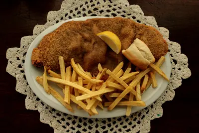 Milanesa de Ternera con guarnición (elige una guarnición sin precio)