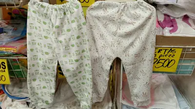 pantalones estampados de astros del talle 1 al 4