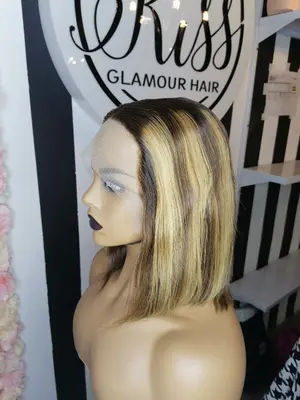 10" full frontal wig ( piano)